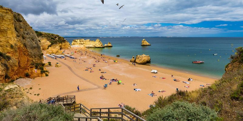 Praia Dona Ana