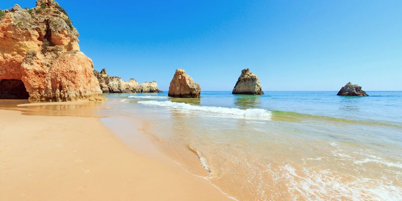 Praia dos Três Irmãos