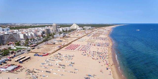 Praia de Monte Gordo - Warm water, wide golden sand, and the Algarve's most Portuguese resort promenade