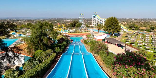 Aqualand - Compact water park with a strong wave pool and slides for mixed-age families